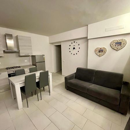 Anita'S House-Abitazione A Pochi Passi Dal Centro Apartment Песаро Екстериор снимка