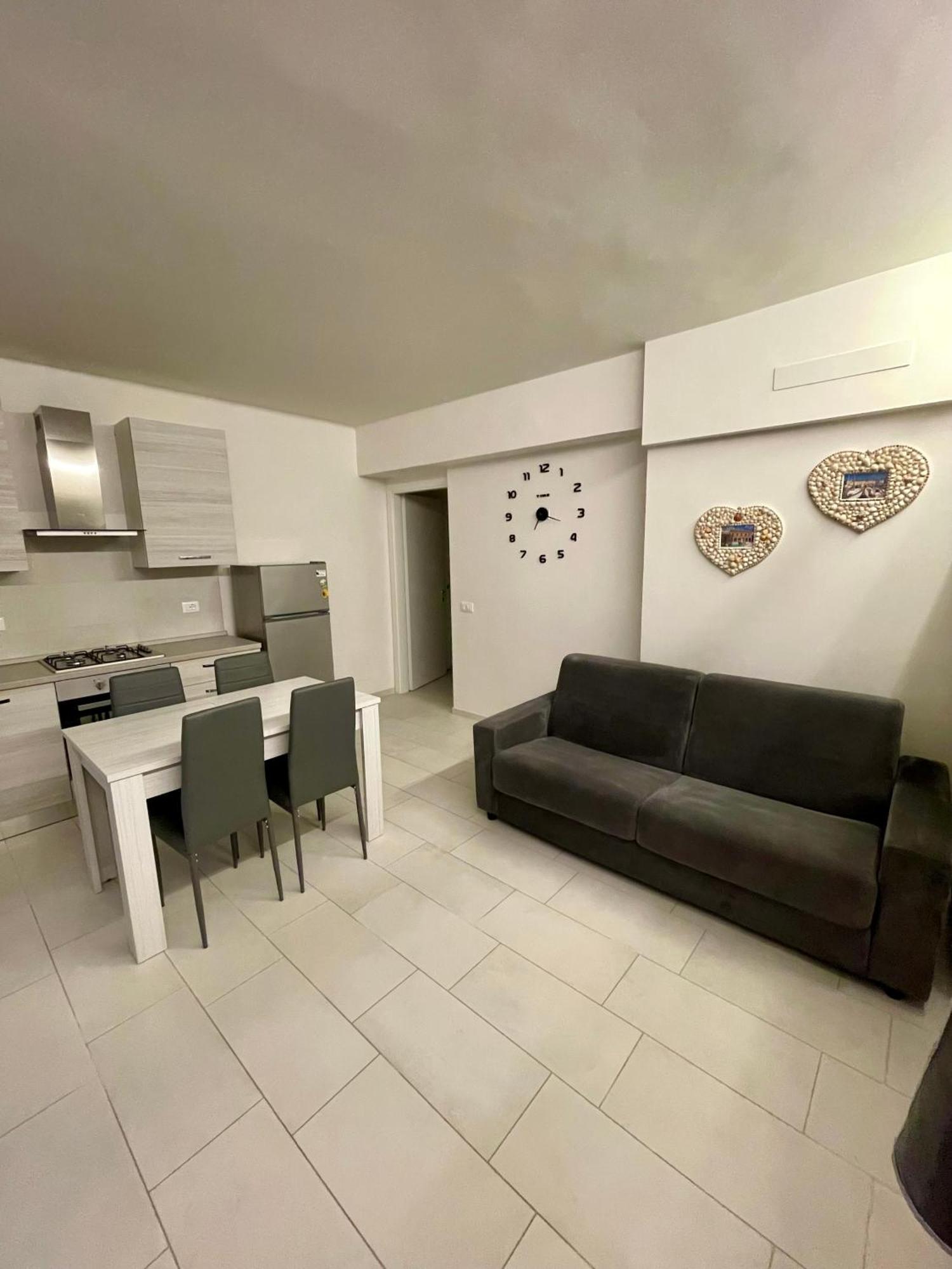 Anita'S House-Abitazione A Pochi Passi Dal Centro Apartment Песаро Екстериор снимка